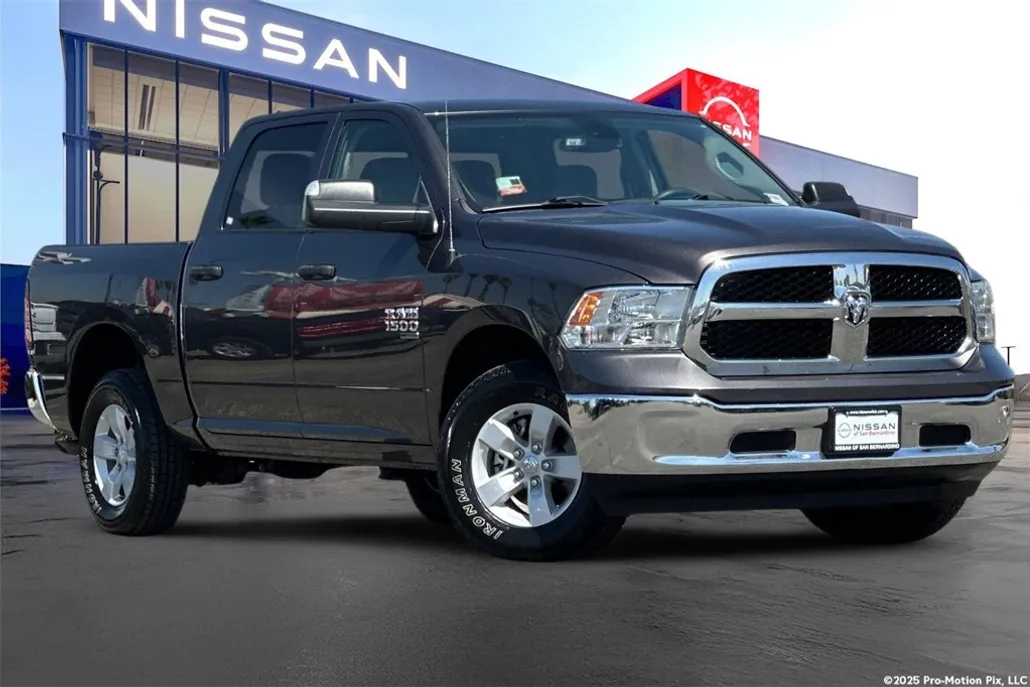 2023 Ram 1500 Classic SLT photo 1