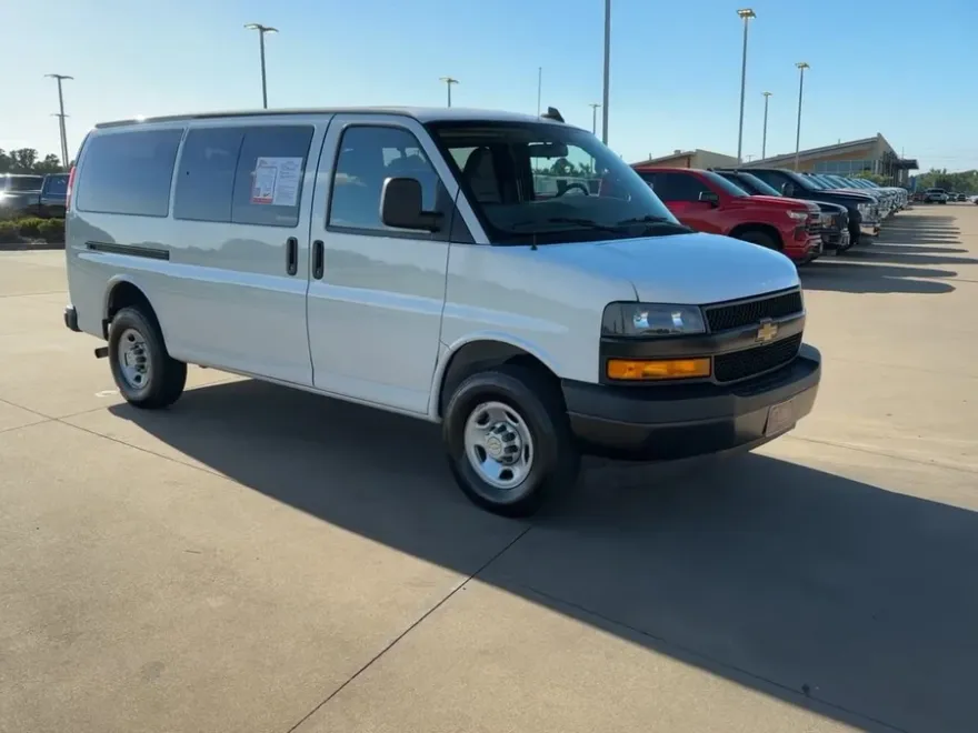 2023 Chevrolet Express Passenger LS photo 1