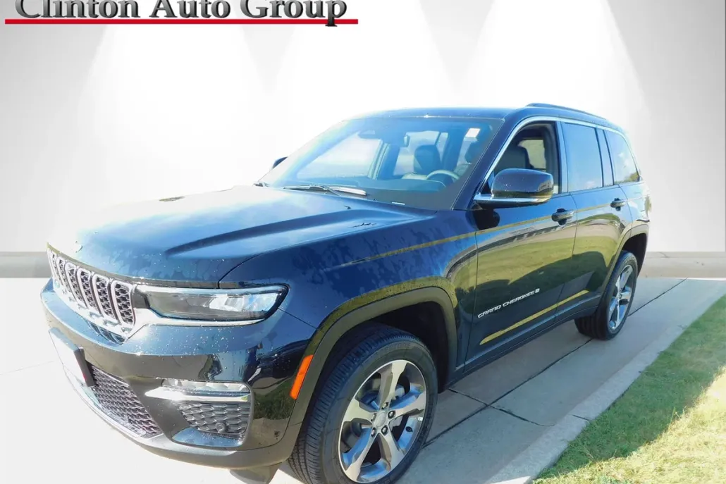 2025 Jeep Grand Cherokee Limited photo 1