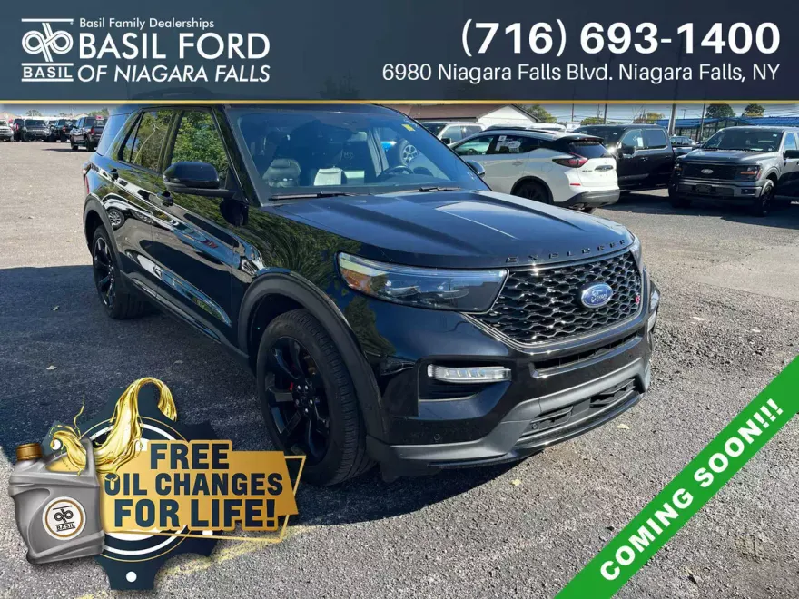 2022 Ford Explorer ST photo 1