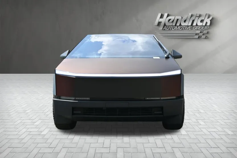 2024 Tesla Cybertruck photo 1