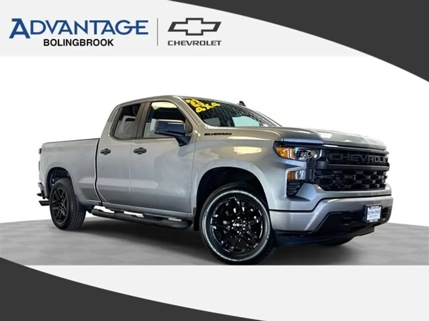 2023 Chevrolet Silverado 1500 Custom photo 1
