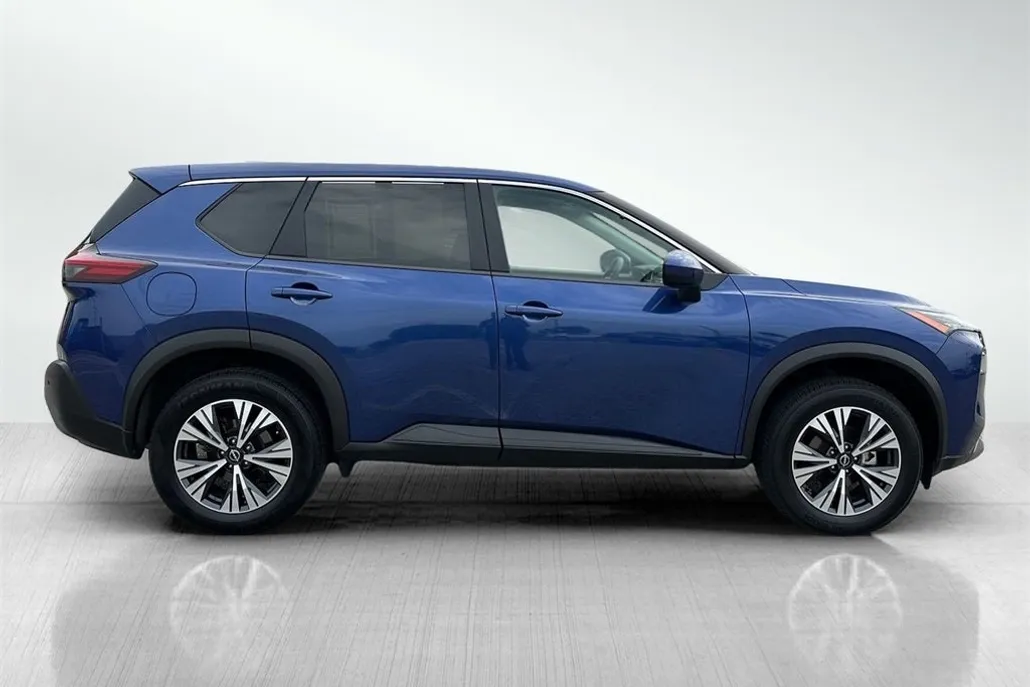 2023 Nissan Rogue SV photo 1