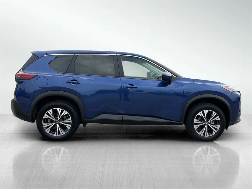 2023 Nissan Rogue SV photo 1