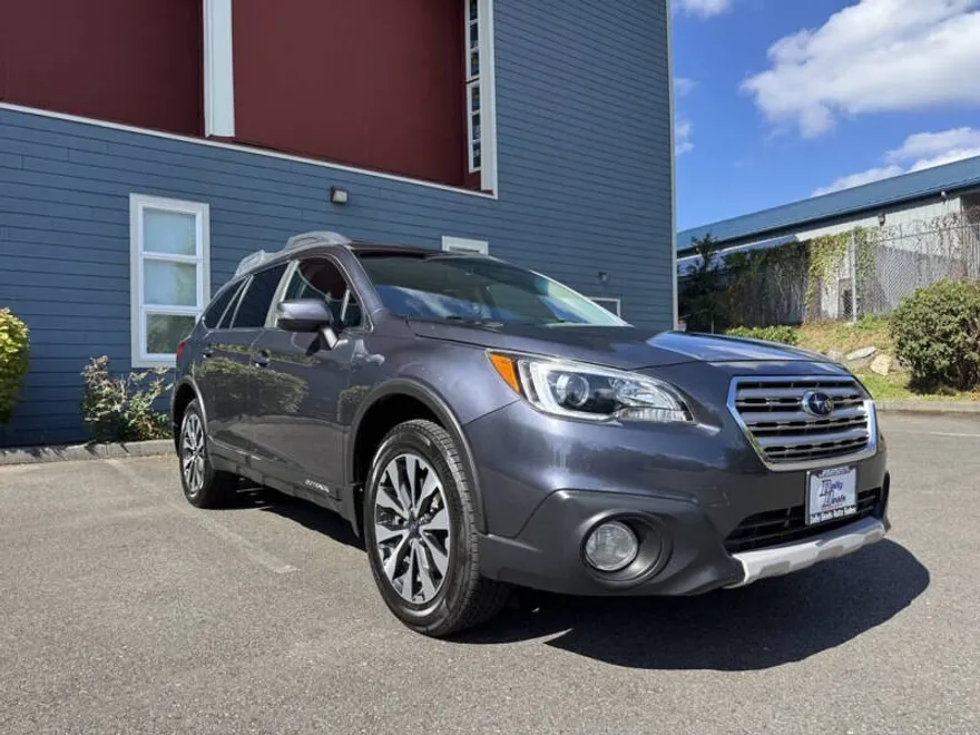 2017 Subaru Outback 2.5i Limited photo 1