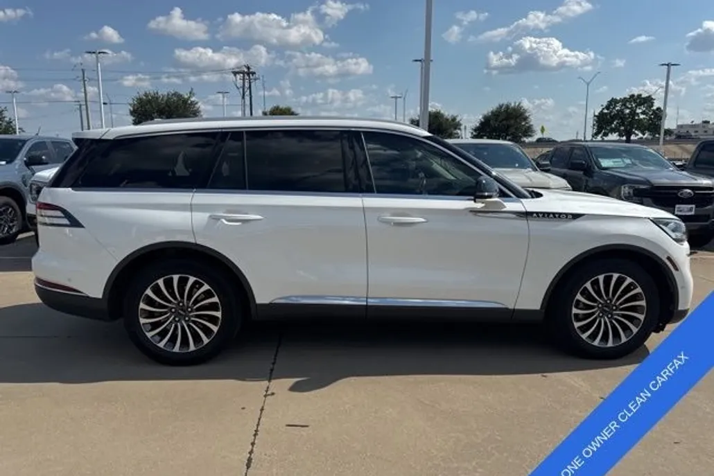 2023 Lincoln Aviator Reserve photo 1
