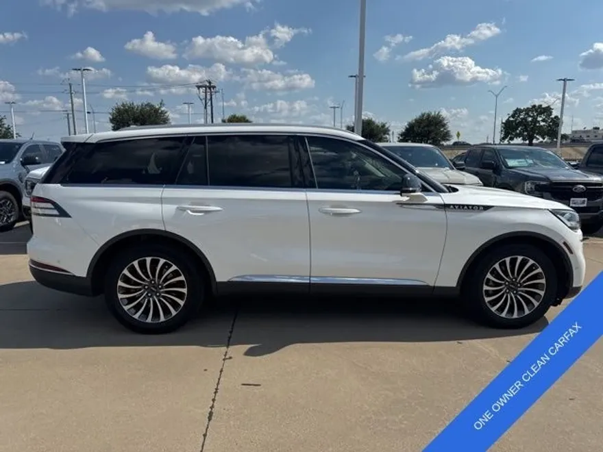 2023 Lincoln Aviator Reserve photo 1