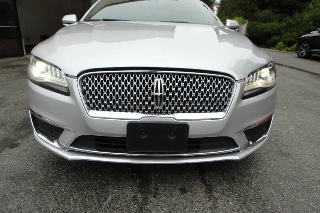 2017 Lincoln MKZ Reserve photo 1