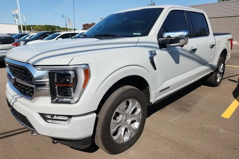 2023 Ford F-150 Platinum FX4 photo 1