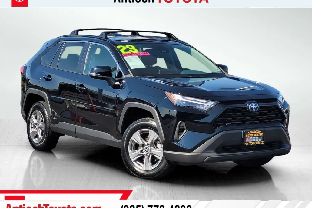 2023 Toyota RAV4 Hybrid XLE photo 1