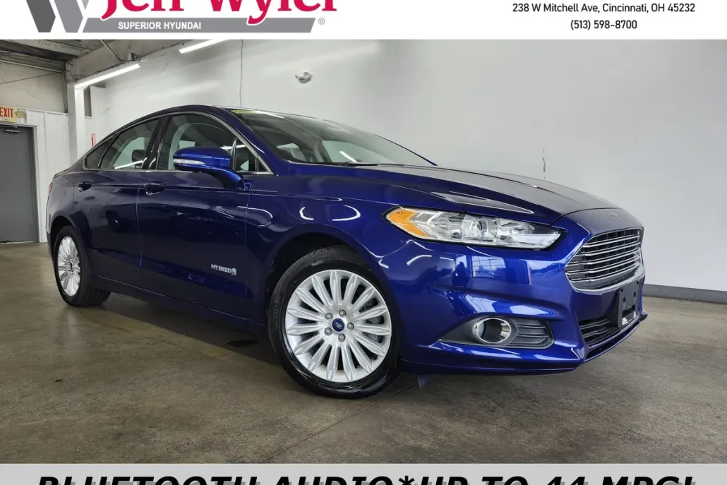 2014 Ford Fusion Hybrid SE photo 1