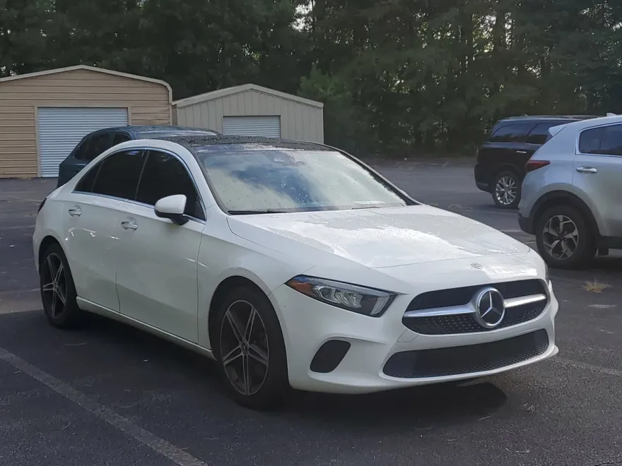 2019 Mercedes Benz A 220 photo 1
