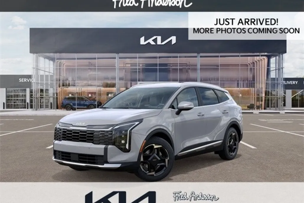2026 Kia Sportage EX photo 1