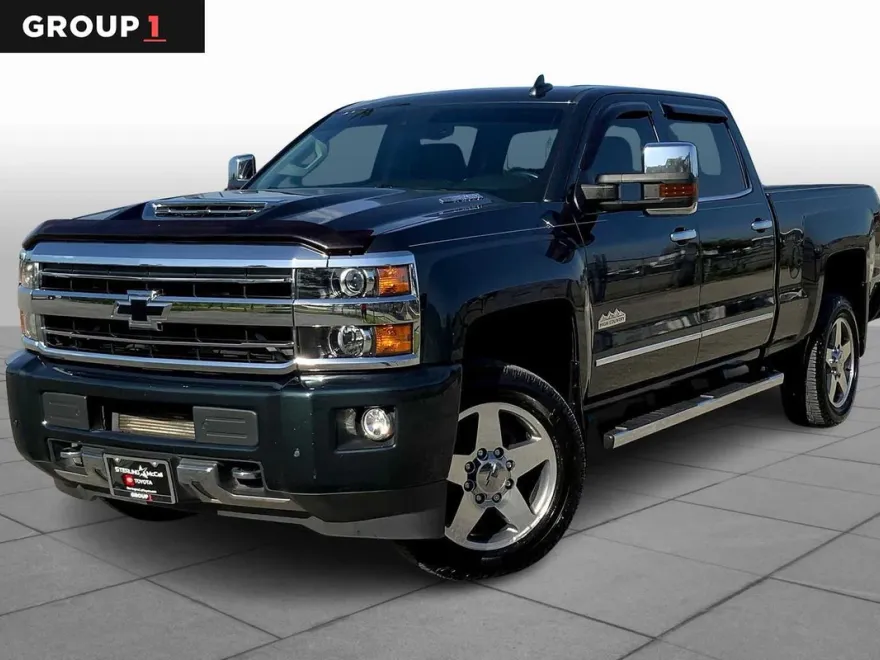 2019 Chevrolet Silverado 2500HD High Country photo 1