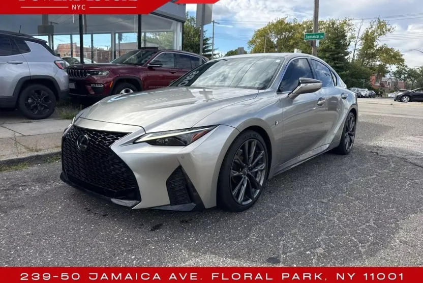 2022 Lexus IS F SPORT photo 1