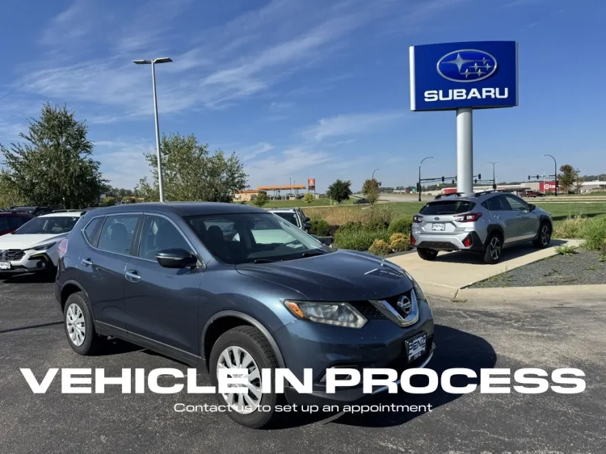 2014 Nissan Rogue S photo 1