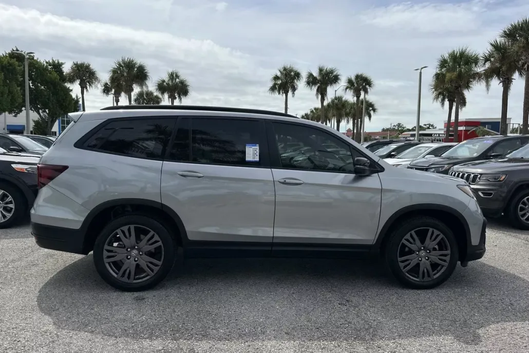 2022 Honda Pilot Sport photo 1