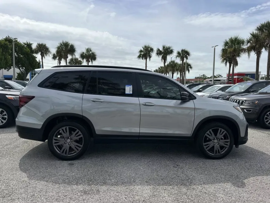 2022 Honda Pilot Sport photo 1