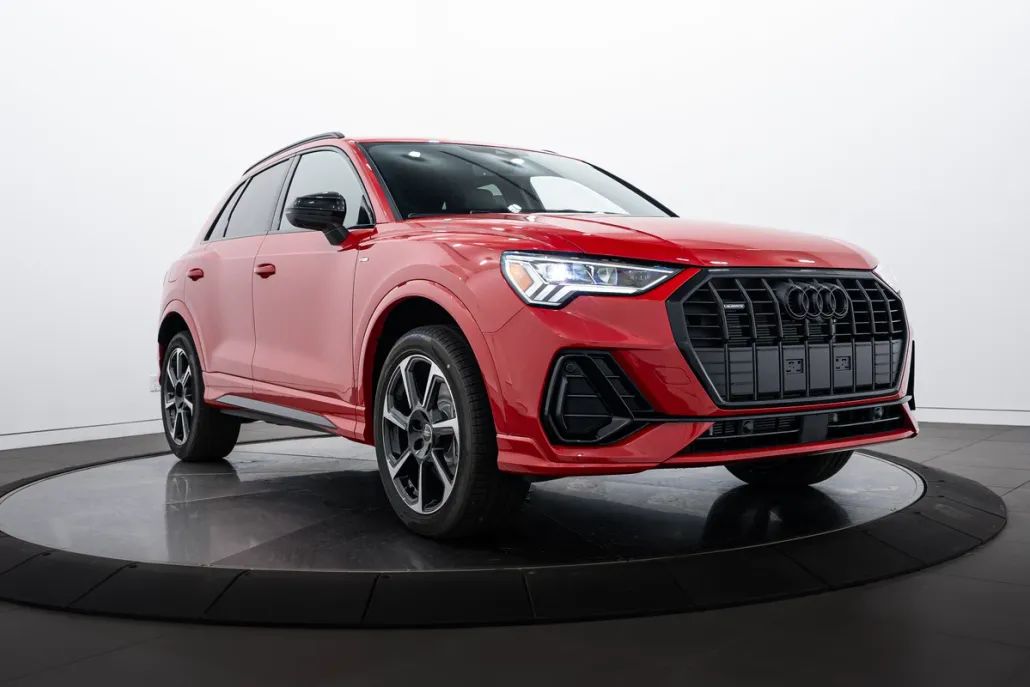 2025 Audi Q3 S line Premium Plus photo 1