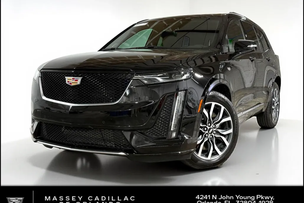 2024 Cadillac XT6 Sport photo 1