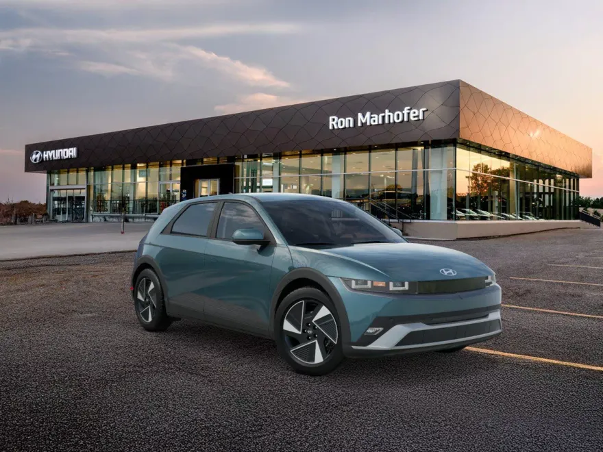 2025 Hyundai Ioniq 5 SE photo 1