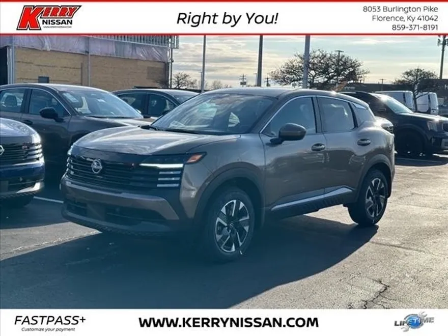 2025 Nissan Kicks SV photo 1