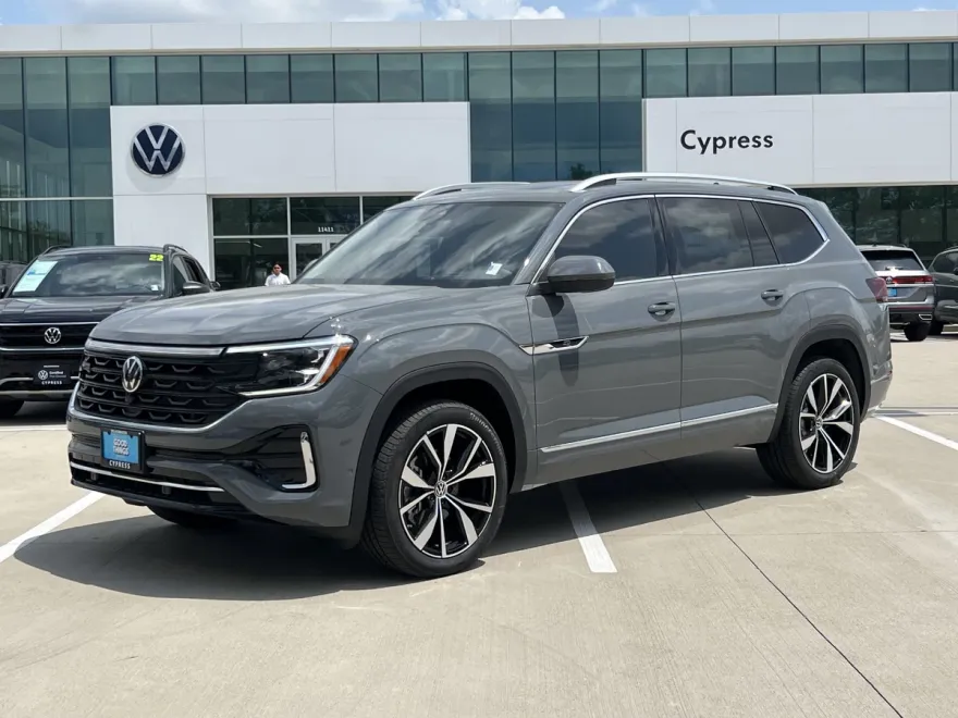 2025 Volkswagen Atlas SEL Premium R-Line photo 1