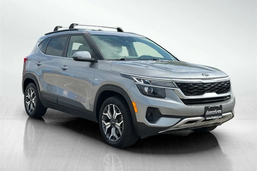 2021 Kia Seltos EX photo 1