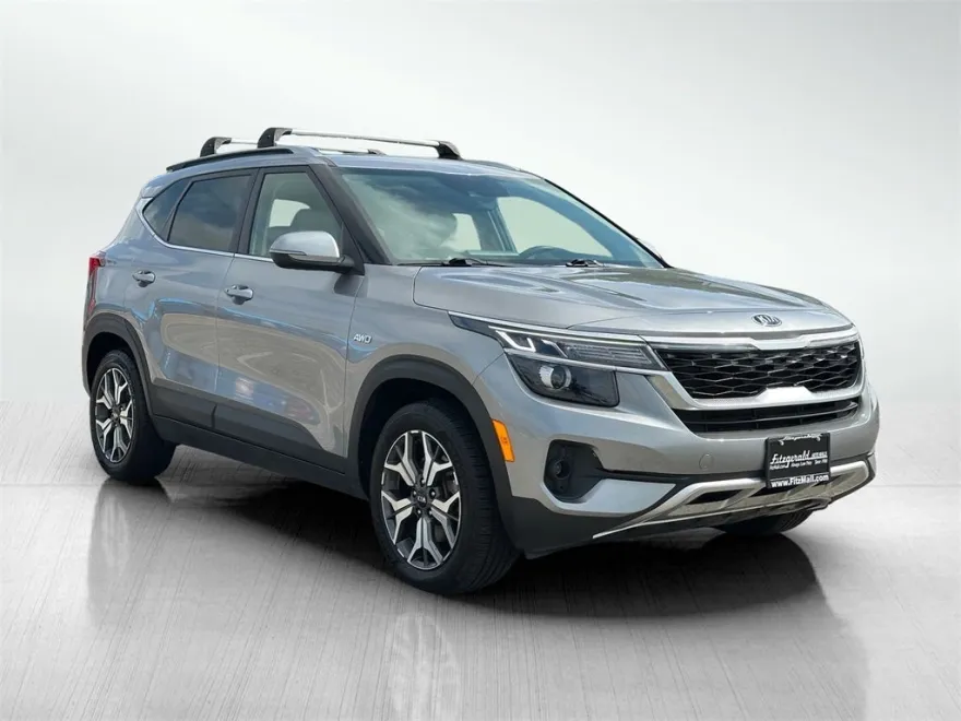 2021 Kia Seltos EX photo 1