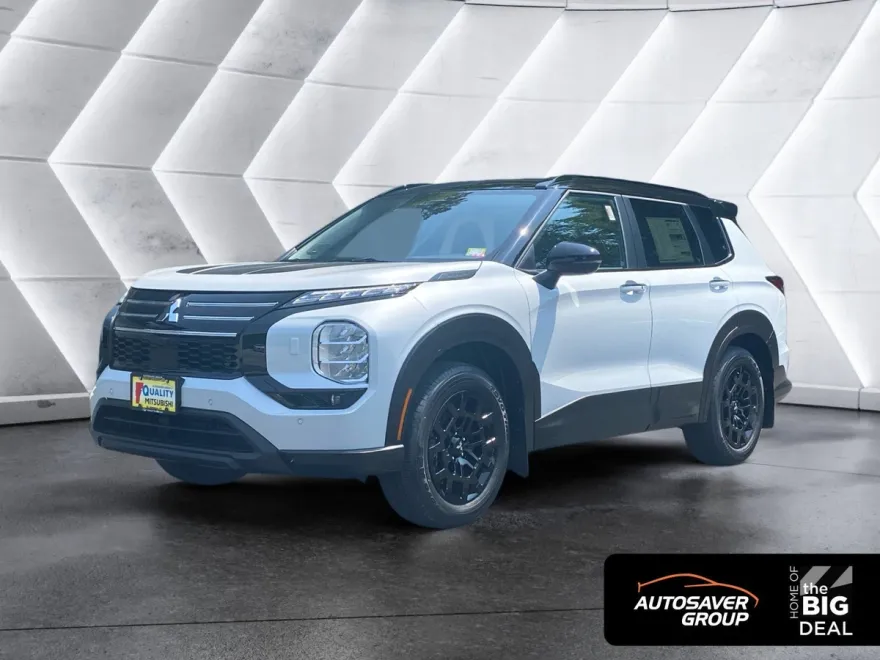 2025 Mitsubishi Outlander SE Ralliart photo 1