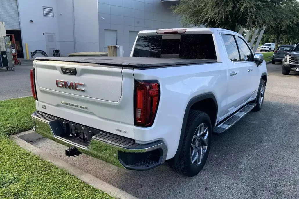 2022 Gmc Sierra 1500 SLT photo 1