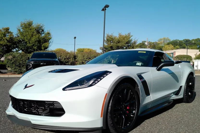 2019 Chevrolet Corvette Z06 2LZ photo 1