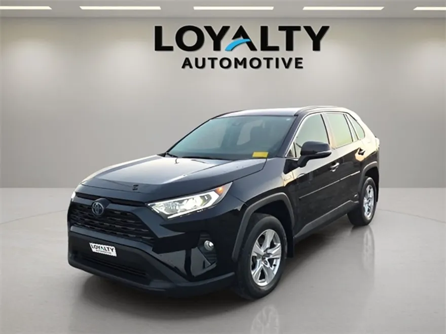 2021 Toyota RAV4 Hybrid XLE photo 1