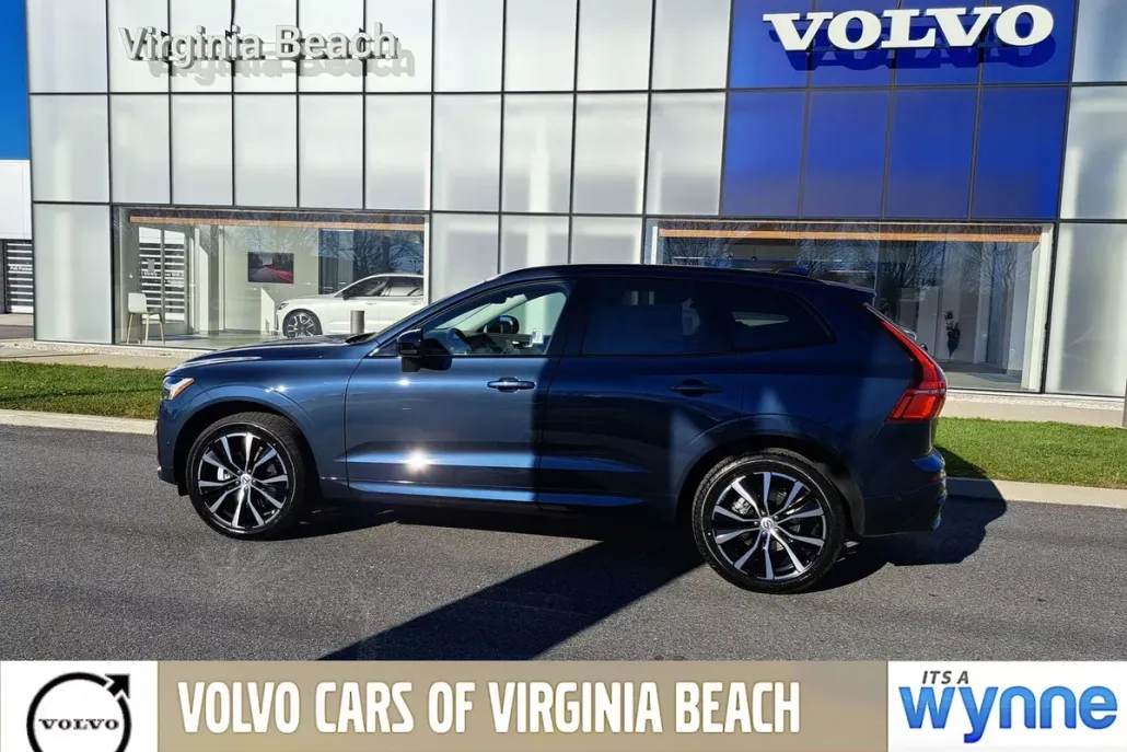 2025 Volvo XC60 B5 Plus photo 1