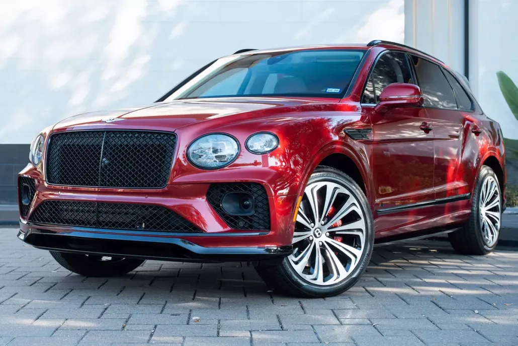 2022 Bentley Bentayga V8 photo 1