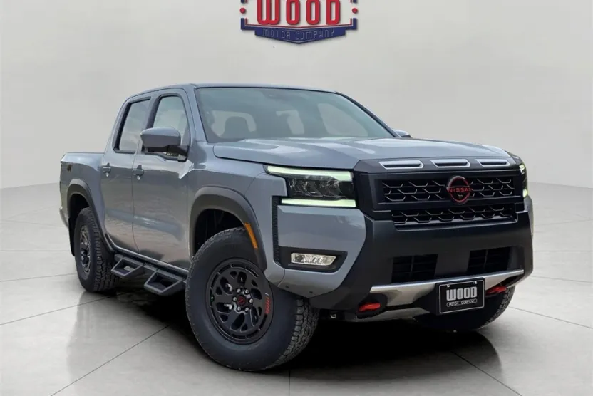 2026 Nissan Frontier PRO-4X photo 1