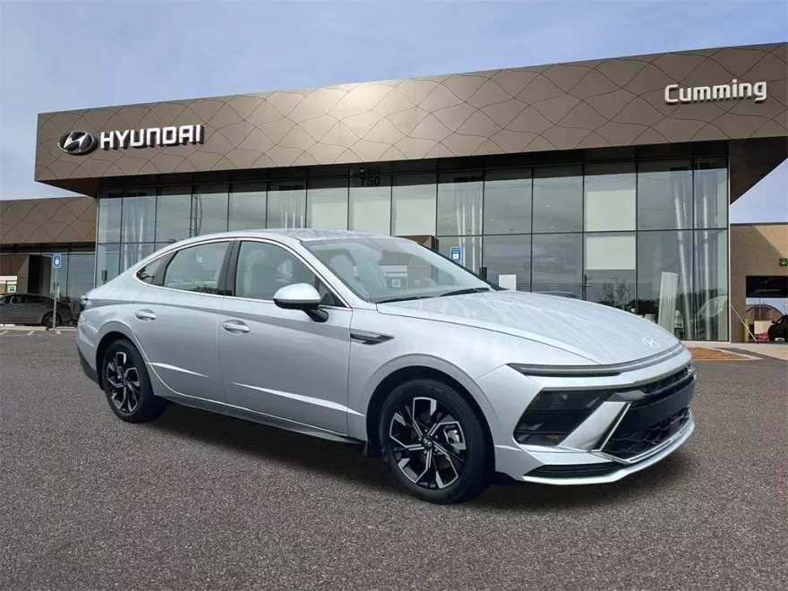 2025 Hyundai Sonata SEL photo 1