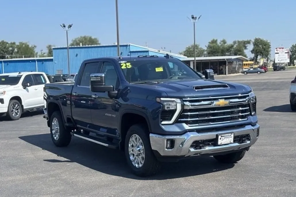 2025 Chevrolet Silverado 2500HD LTZ photo 1