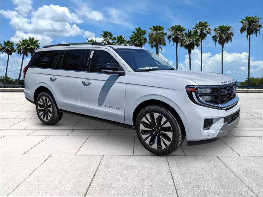2025 Ford Expedition Platinum photo 1