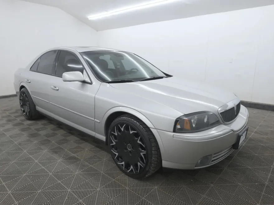 2003 Lincoln LS photo 1