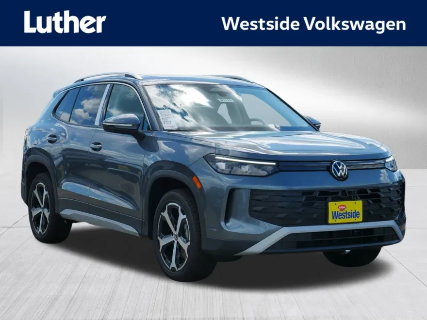 2025 Volkswagen Tiguan SE photo 1