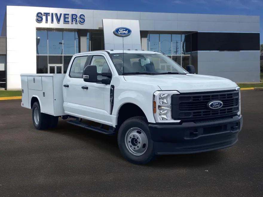 2025 Ford F-350 XL photo 1