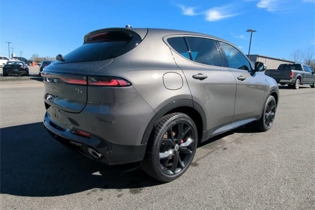 2024 Dodge Hornet R/T Plus photo 1