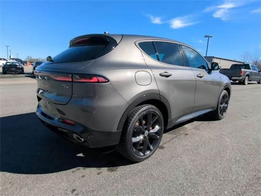 2024 Dodge Hornet R/T Plus photo 1