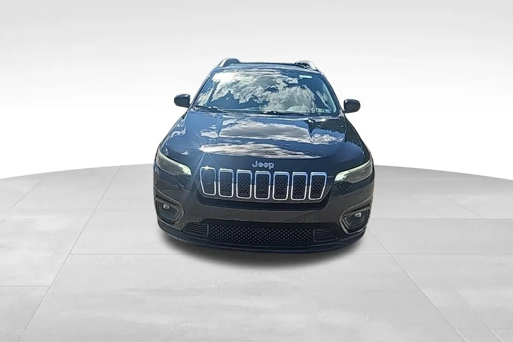 2019 Jeep Cherokee Latitude photo 1