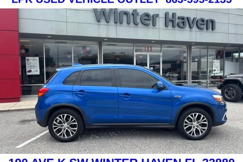 2017 Mitsubishi Outlander Sport ES photo 1