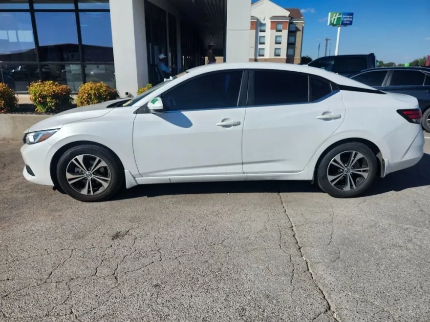 2023 Nissan Sentra SV photo 1