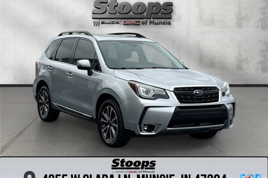 2017 Subaru Forester Touring photo 1