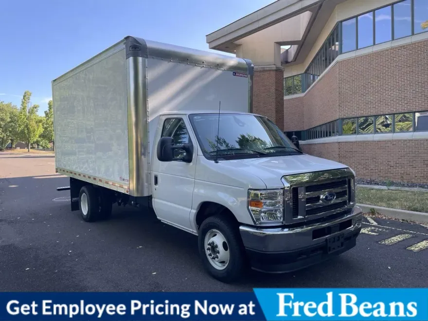 2025 Ford E-350 Base photo 1