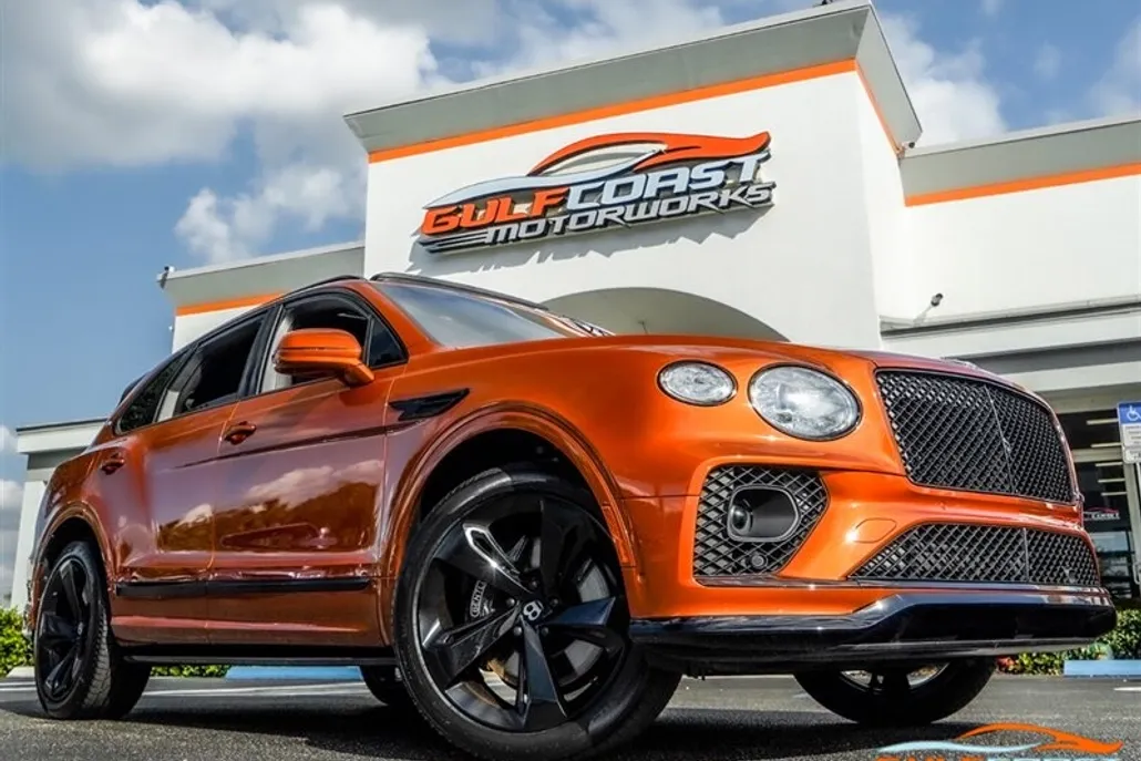 2021 Bentley Bentayga First Edition photo 1